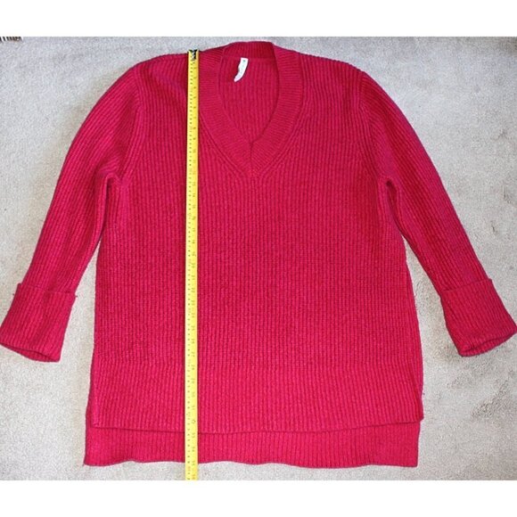 Athleta - Large fits XL - Shasta V-Neck Oversized Pullover, Rib Knit - Pink - Picture 5 of 8